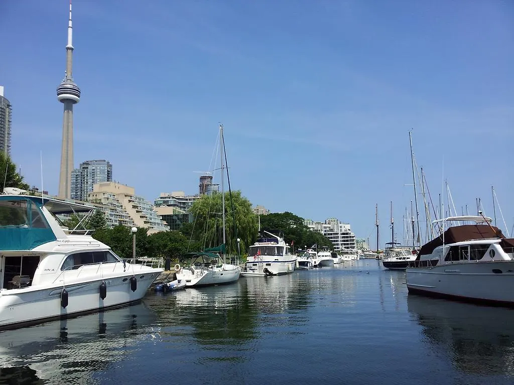 ***  Making Waves Boatel Bed & Breakfast Toronto Canada