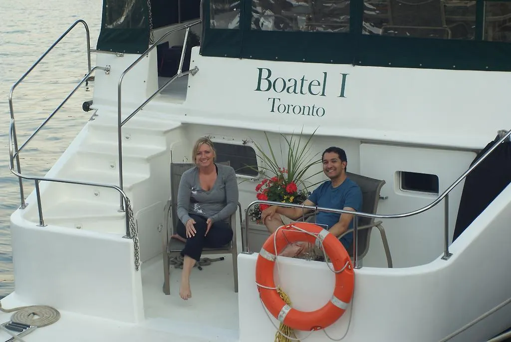 Making Waves Boatel Bed & Breakfast Toronto