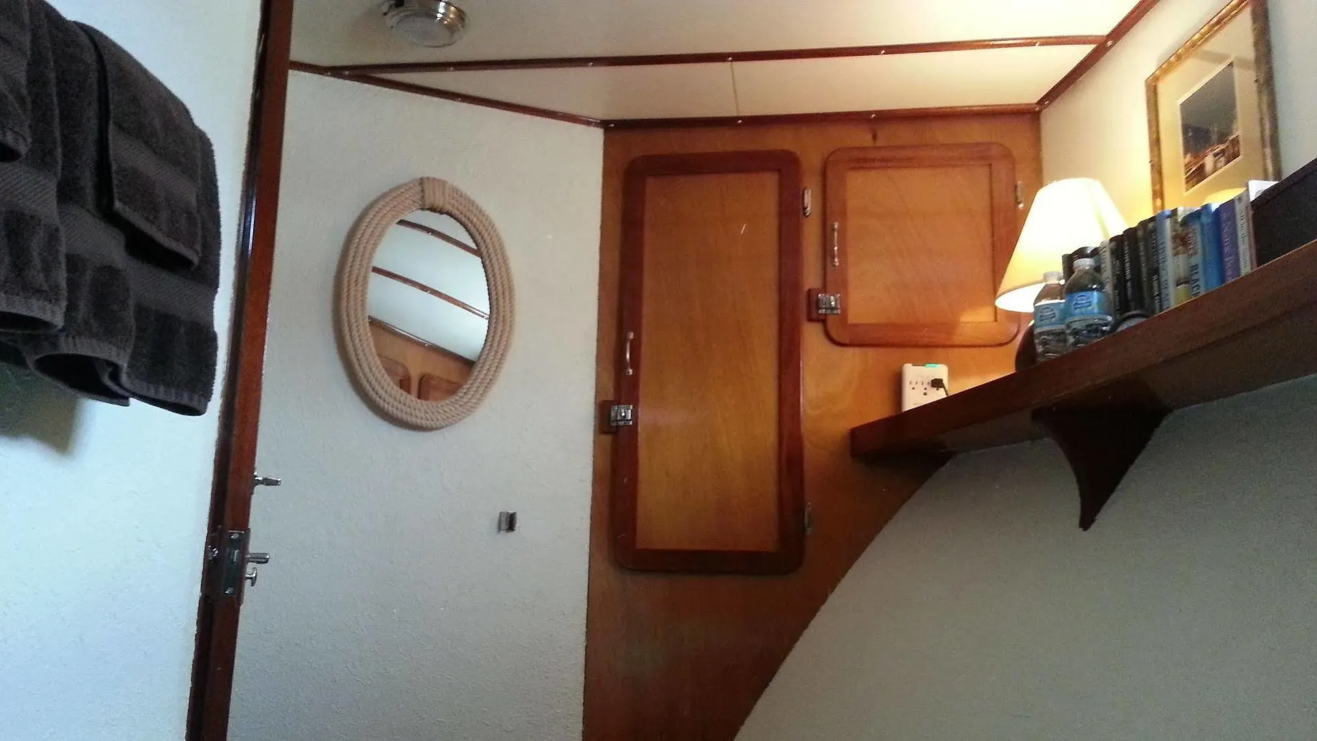 Making Waves Boatel Bed & Breakfast Toronto